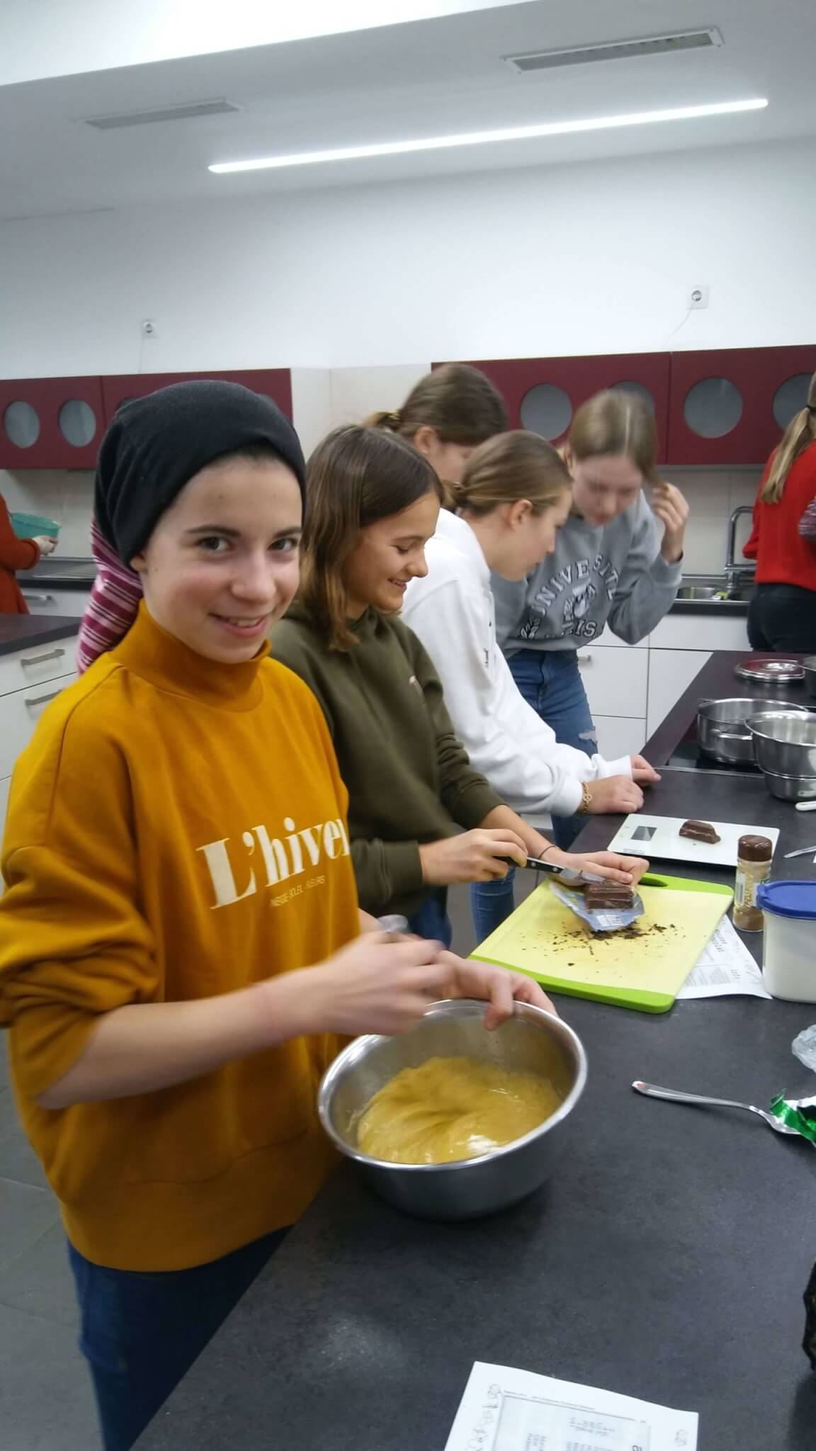 3_Zubereitung einer Mousse au chocolat in der Klasse R 8b