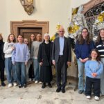 Bischof Dr. Franz Jung zu Besuch in unserer Schule