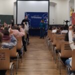 Fernsehen hautnah – ein Blick hinter die Kulissen Fernsehen hautnah – ein Blick hinter die Kulissen