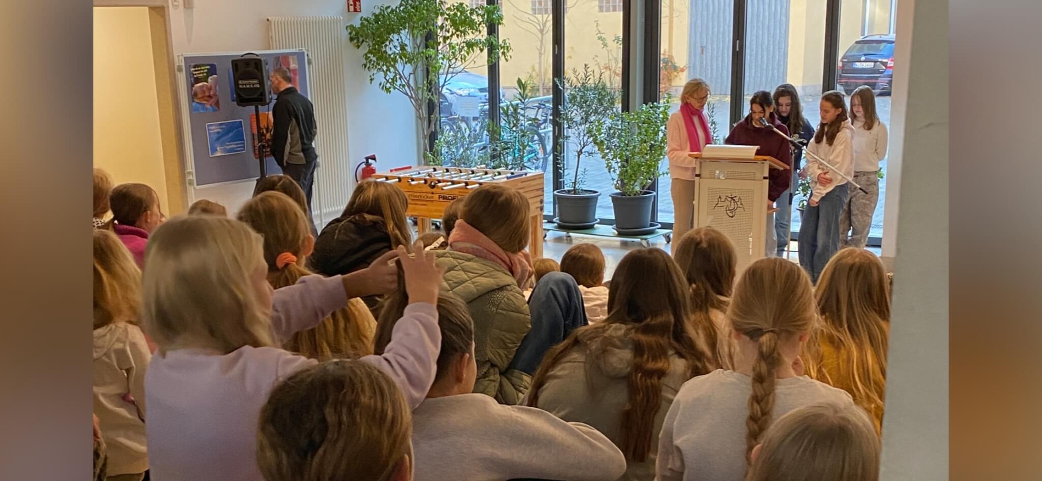 Vorlesetag an der St.-Ursula-Schule Vorlesetag an der St.-Ursula-Schule