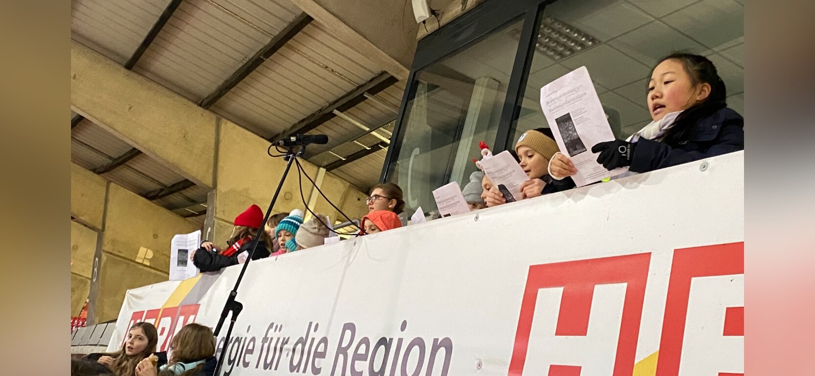 Weihnachtssingen bei den Kickers Weihnachtssingen bei den Kickers